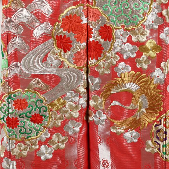 Vintage Embroidered Japanese Uchikake Wedding Kimono - Picture 8 of 9